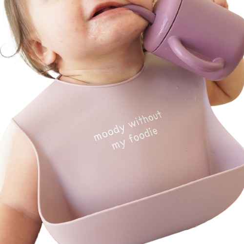 moody-bib-3-removebg-preview (1).png